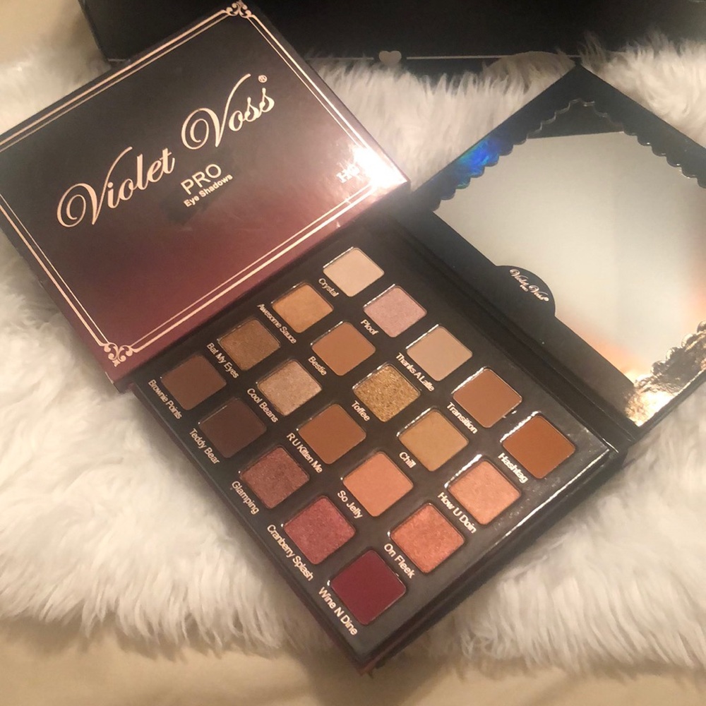 Eyeshadow palette
